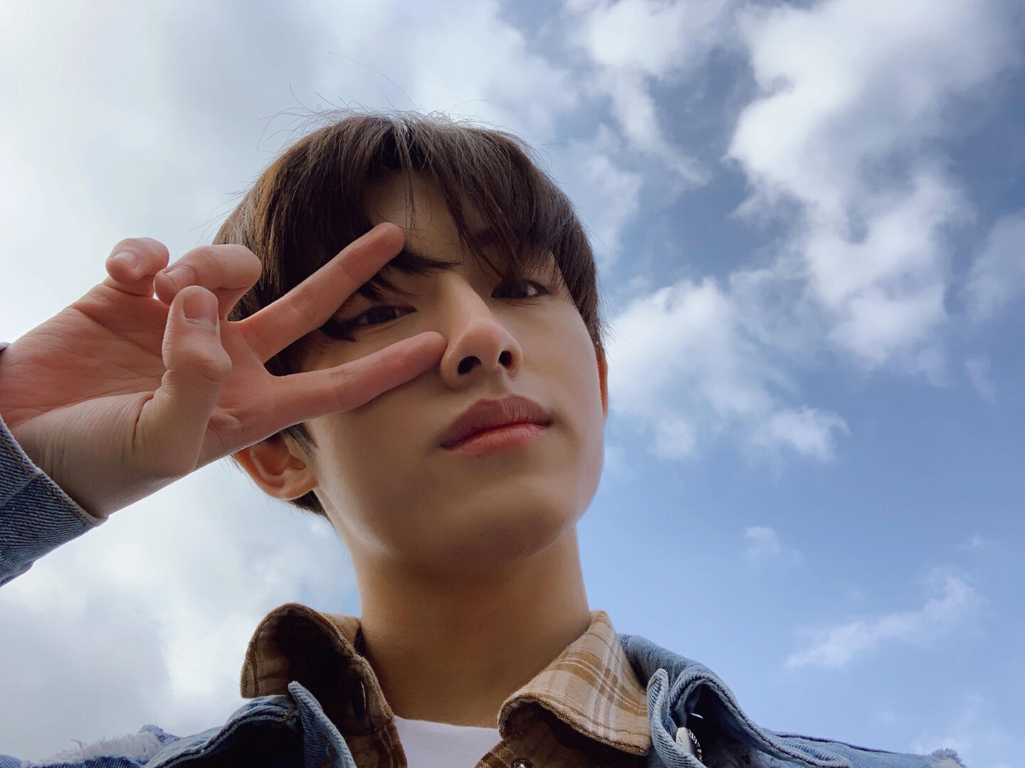Everything about Winwin (๑˃̵ᴗ˂̵)